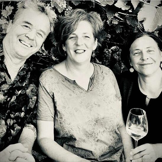 TRIO MEGOBREBI