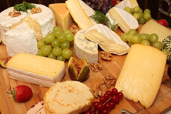 Wir stellen Käse her!