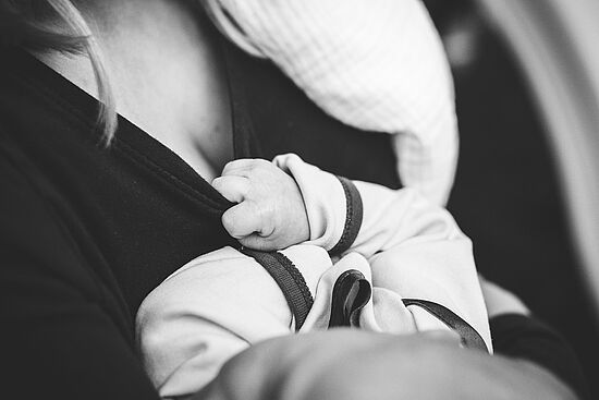 Eltern-Baby-Bindung: "Abstillen"